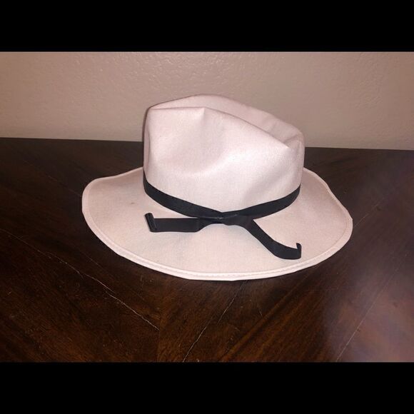 NWOT white felt fedora hat - Picture 1 of 5